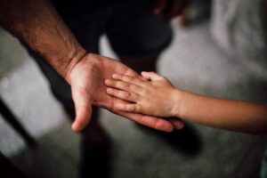 Leczenie psychiatryczne rodzica a opieka nad dzieckiem